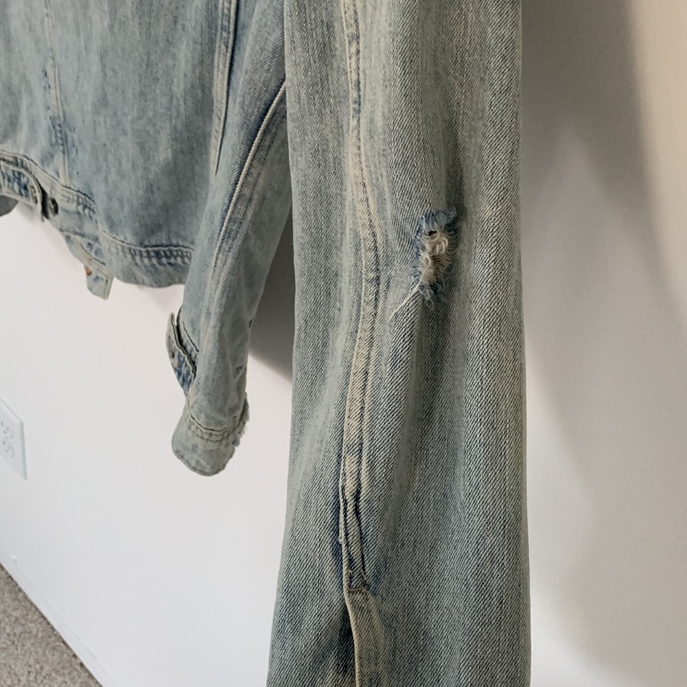 Distressed Jean Jacket - Picture 5 of 6